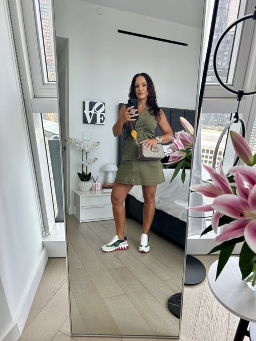 #SelfieSunday 👟 https://t.co/IRIVSIa6qA<a href="/tag/selfiesunday"class="tags">#SelfieSunday</a>