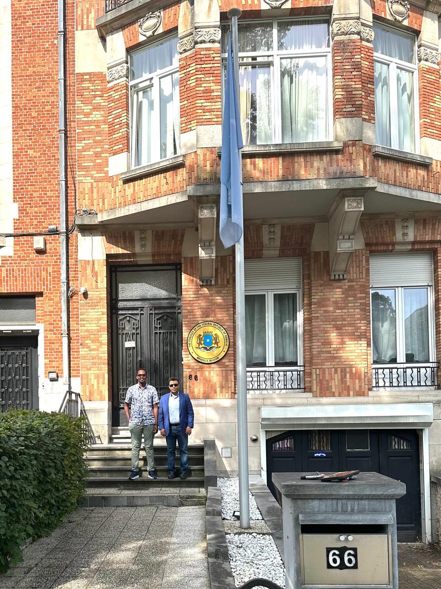 It was a pleasure to visit <a href="/yyhashi/">Amb. Yonis Hashi</a> of <a href="/SomaliainBE/">Somali Embassy - Belgium</a> in Brussels, Belgium, yesterday. As he steps down at the end of this month, I commend his milestone contributions to the embassy and I wish him all the best in his future endeavors.