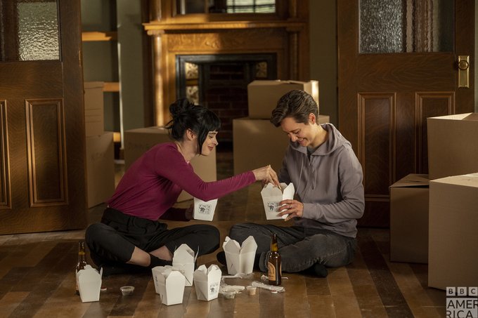 How did Kira and Lucy get to where they are now?   Find out in a new #OrphanBlackEchoes, tonight at 10pm<a href="/tag/orphanblackechoes"class="tags"><span>#orphanblackechoes</span></a>