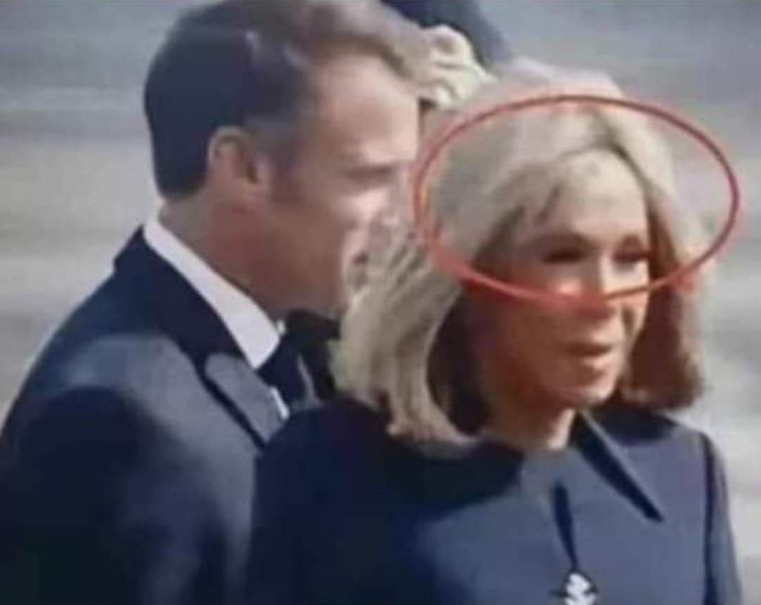 Pascal_Laurent_'s tweet image. 🇨🇵 LE MYSTÈRE DE CHIBRITTE EST RÉSOLU !
C'est Éric Ciotti 😉.