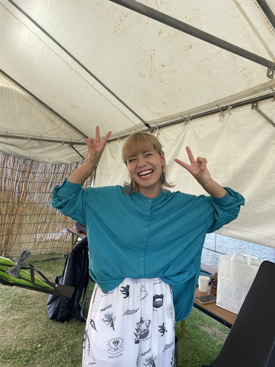 green_yuna's tweet photo. 本部海洋まつり2024
ありがとうございましたー！！

今日はお昼から
リハーサル
↓
店の買い出し
↓
ダイキさんとリハ🎸
↓
本番
↓
店戻って島唄ライブ

店と音楽どちらも大事な志事。
たまに買い出し中に「今日本当にライブよね？」となることもありますが😂なんとかやれてます🙏✨#おかげさま https://t.co/GhKgVdWDbO