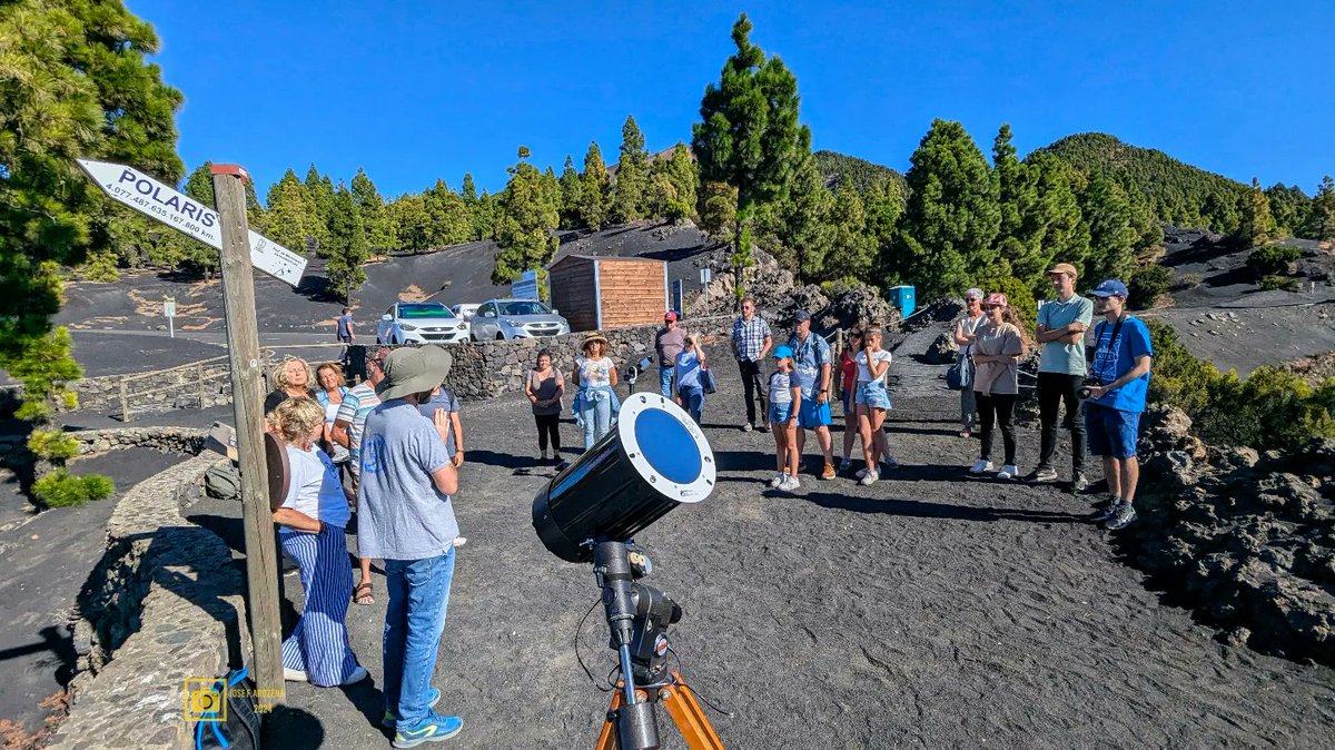 Disfrutamos de una sesión de observación astronómica en el #Astrofest de La Palma Vimos el sol, Mercurio, Venus, el raro rayo verde, estrellas y la luna ¡No te pierdas estas actividades sorprendentes! <a href="/diariodeavisos/">Diario de Avisos</a> <a href="/AALaPalma/">Agrupación Astronómica de la Palma</a> <a href="/astronomiamag/">Astronomía Magazine</a> <a href="/tiempobrasero/">Tutiempo</a> <a href="/slaplana_tve/">Silvia Laplana</a>