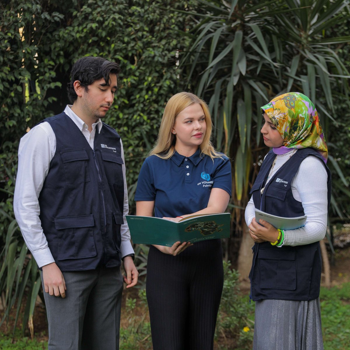 UNVolunteers's tweet photo. To volunteer or not to volunteer? 

For 402 UN Volunteers with @UNODC in 2023, the answer was clear. 

They stepped up to make the world safer from drugs, organized crime, corruption, and terrorism. https://t.co/jYKjPiZGqf