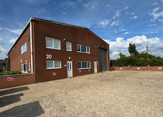 Watch @JohnThomasToys's leaked NSFW photo on TwXstars