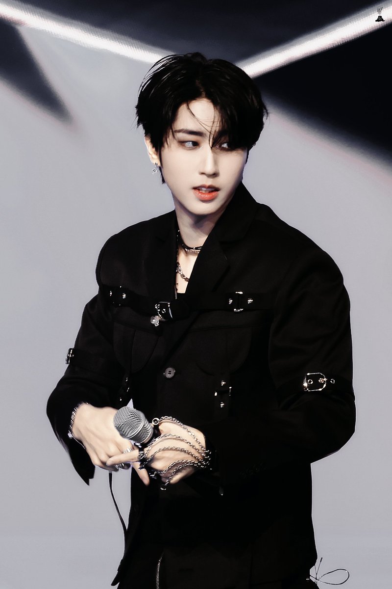 914maya7's tweet photo. 240721

#한 #HAN
#StrayKids  #스트레이키즈 https://t.co/eWTvGhXUdV