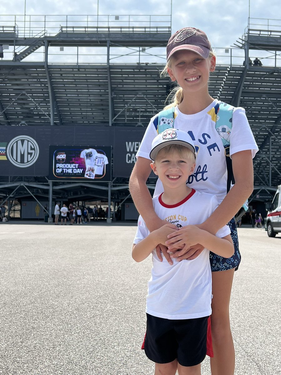 jshizzmynizz's tweet photo. At the @IMS Ready for the race! #Brickyard400 https://t.co/Ga2w4yf9mo