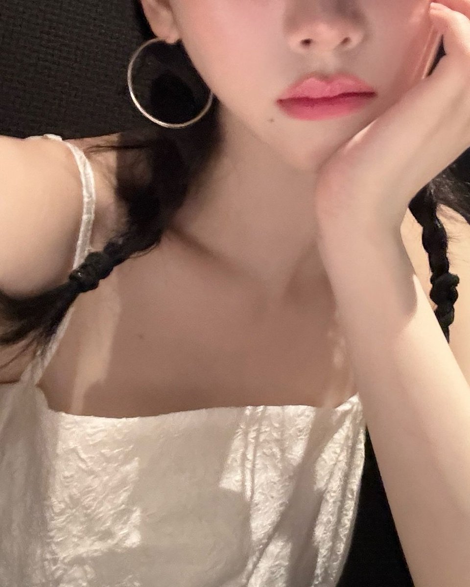 karina pics tweet media