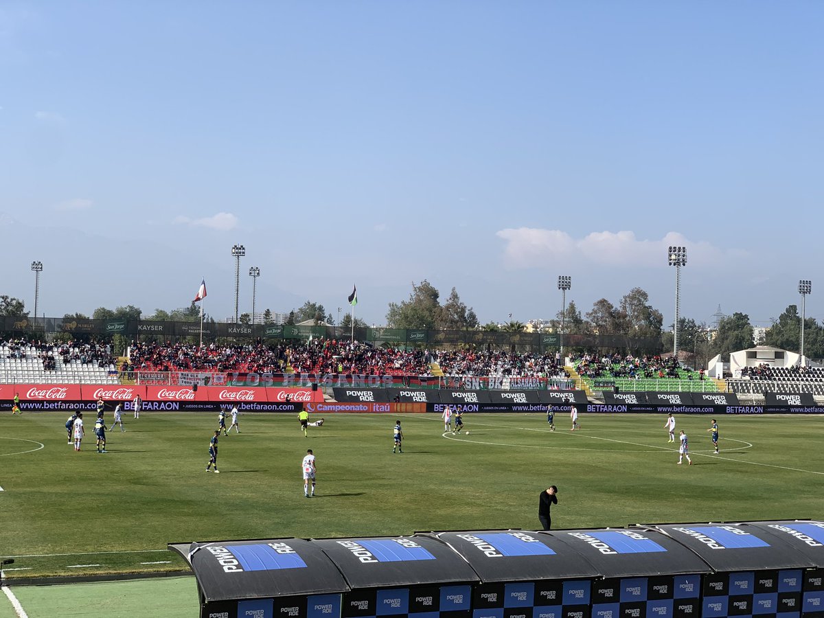 EdJosegalvez's tweet photo. Hoy en cobertura del #Palestino vs #Everton por @MundoCracksCL 
🎤⚽️ https://t.co/g7TLgxXWjp