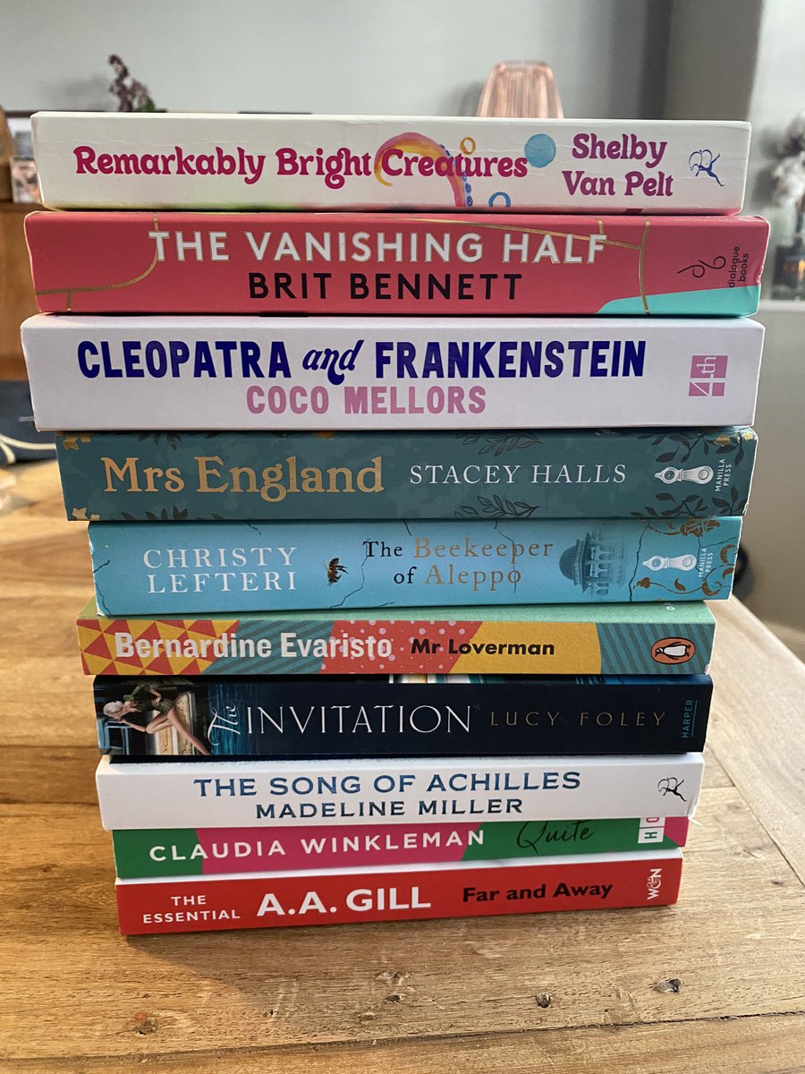 Mrs Moore tweet media