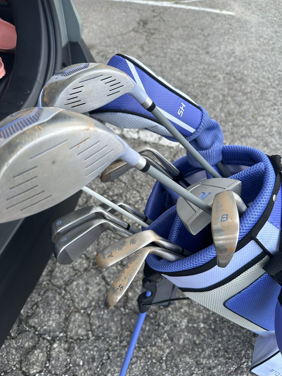 Driving Range wasn’t busy so I stopped to hit a few. It was probably my best outing in terms of swing:miss, distance and form still need a lot of work.