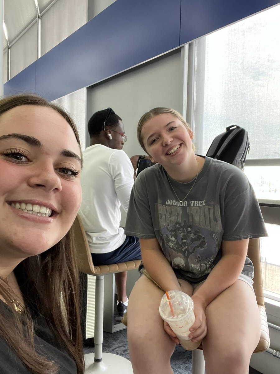 WarrenWave18UKL's tweet image. IL ➡️ AL 

Wave 18u players and families are on their way to Gulf Shores, AL for the USSSA Gulf Coast National Championship!

We are so excited for a great week and looking forward to capping off a great season! 

Go Wave!