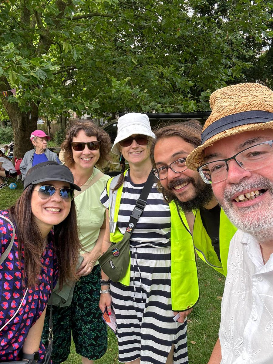 Peray Ahmet tweet media