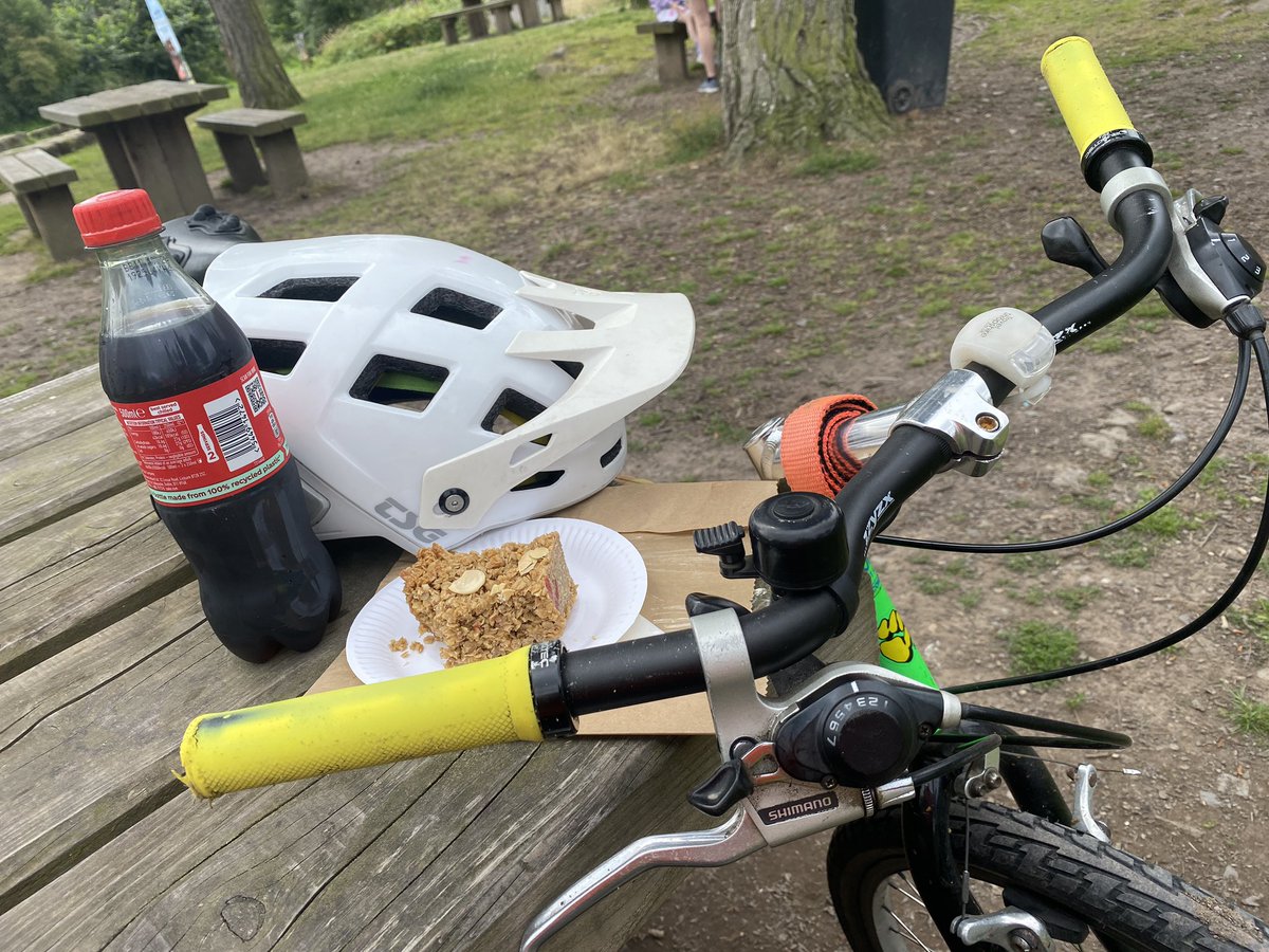 MaxBikesPR's tweet image. Amazing 40 miles of #shropshire gravel, road and trail on my #retrobike #26inch …yes bigger wheels are faster but there is something soulful about this #bicycle #mtb #mountainbike I really need to find the matching fork and stem! #cycling #cyclinglife @retrobike
