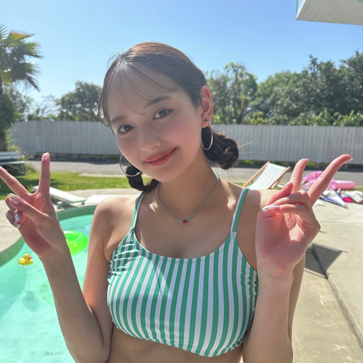 seventeen　水着  / X
