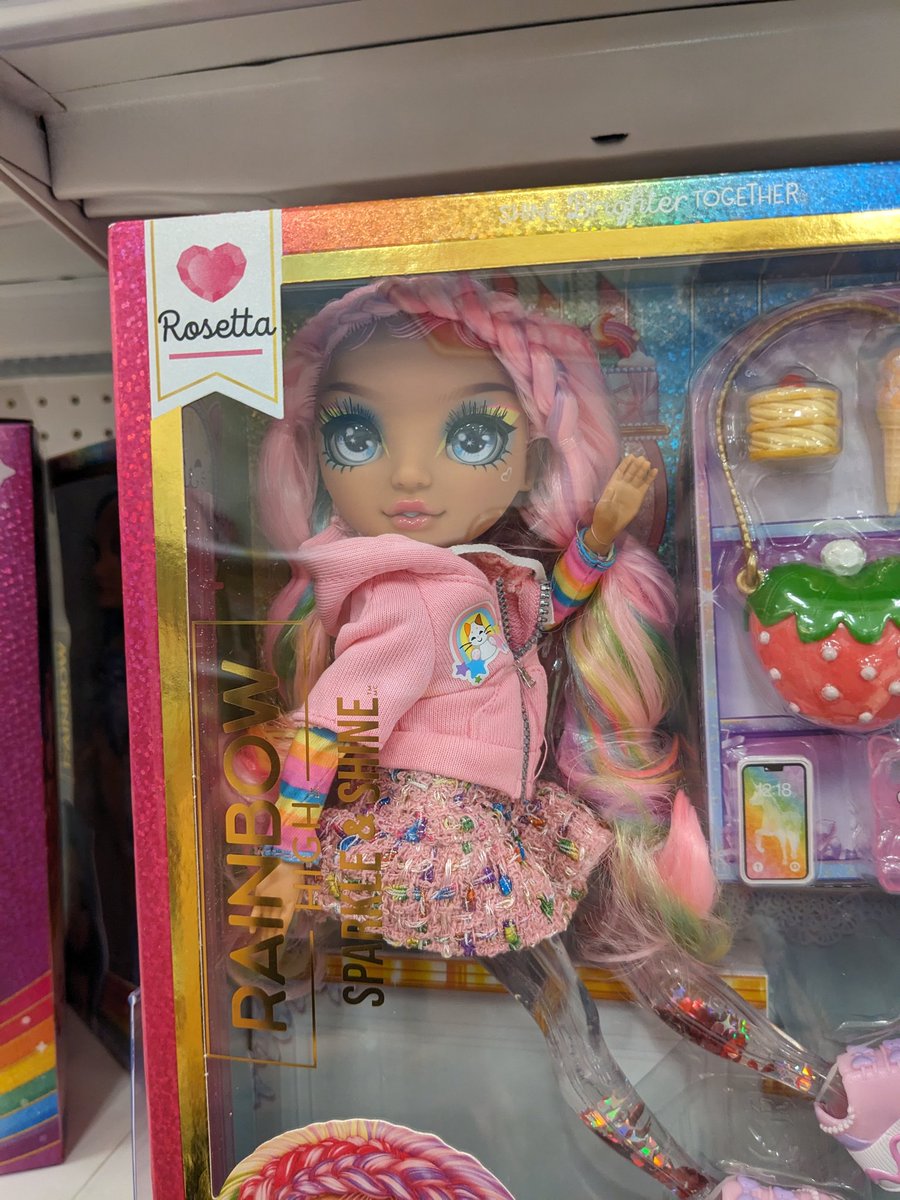 rawkoutgirl's tweet image. FINALLY (⁠✧⁠Д⁠✧⁠) SHE IS MINE!!!!!
they had six and it took me 15 mins to pick the perfect one out of the two best ones #ihaveproblems (⁠*⁠꒪⁠ヮ⁠꒪⁠*⁠)