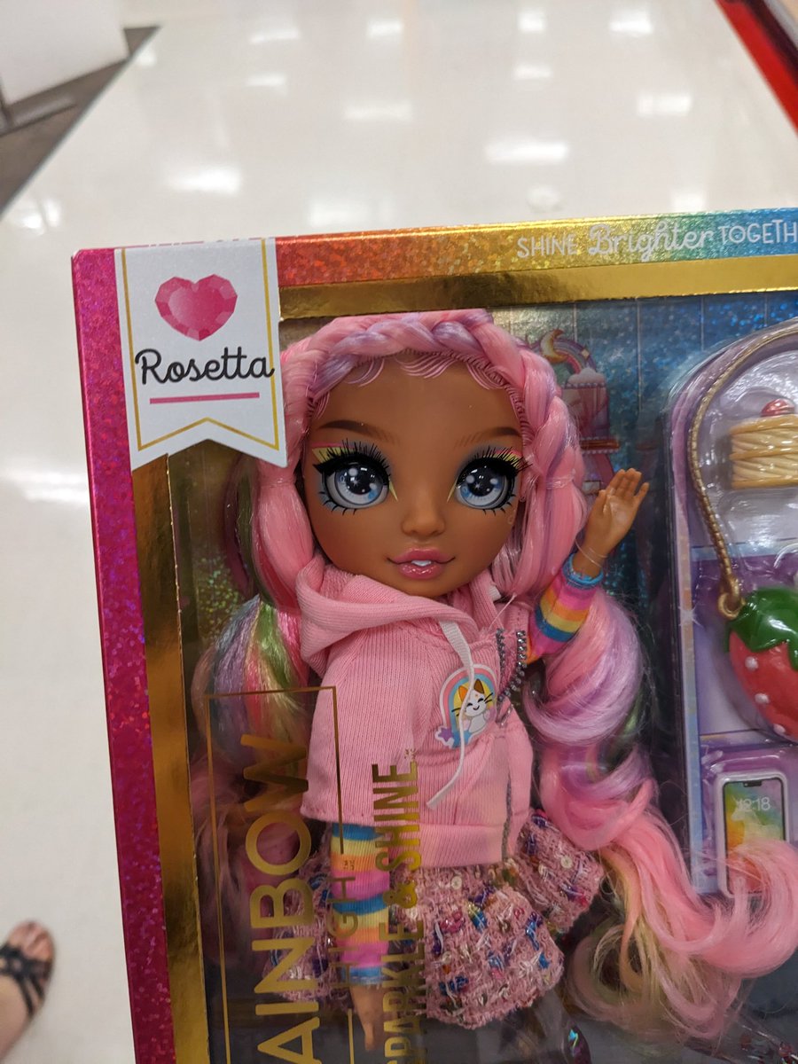 rawkoutgirl's tweet image. FINALLY (⁠✧⁠Д⁠✧⁠) SHE IS MINE!!!!!
they had six and it took me 15 mins to pick the perfect one out of the two best ones #ihaveproblems (⁠*⁠꒪⁠ヮ⁠꒪⁠*⁠)