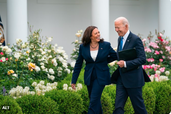 jmara's tweet photo. Just as a datapoint, for those hitherto unacquainted with the likely-soon-to-be candidate, it's pronounced "COMMA-la." https://t.co/jRPT6jxVPZ