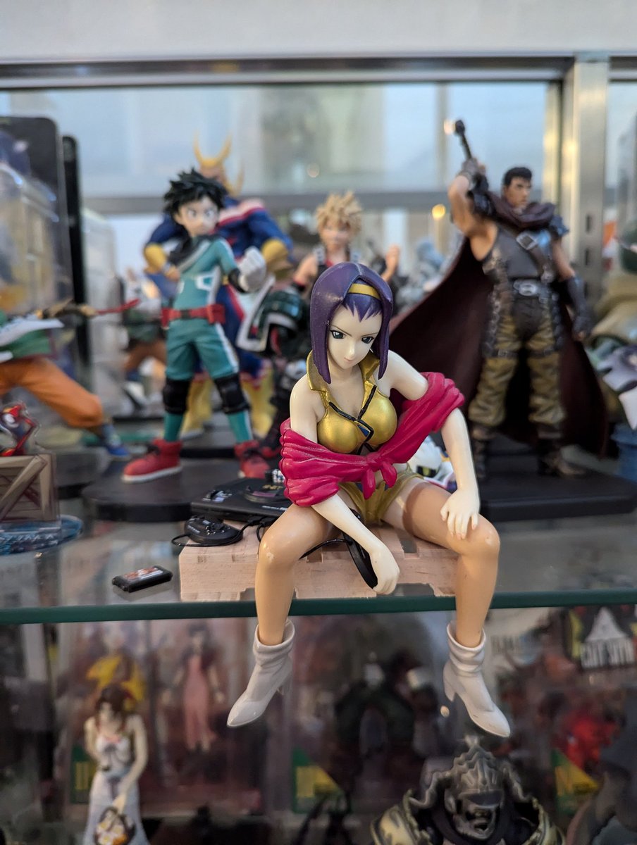 For my birthday, <a href="/King_Darian/">Chris Warriner</a> got me this lovely mini Mega Drive that was the perfect scale for Miss Faye Valentine here! Thanks Chris!