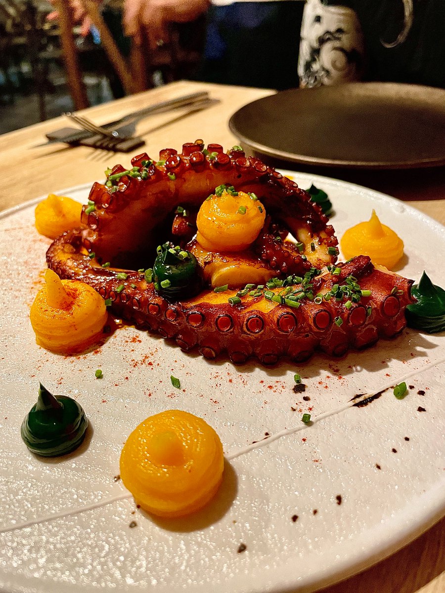 Koroush AK tweet media