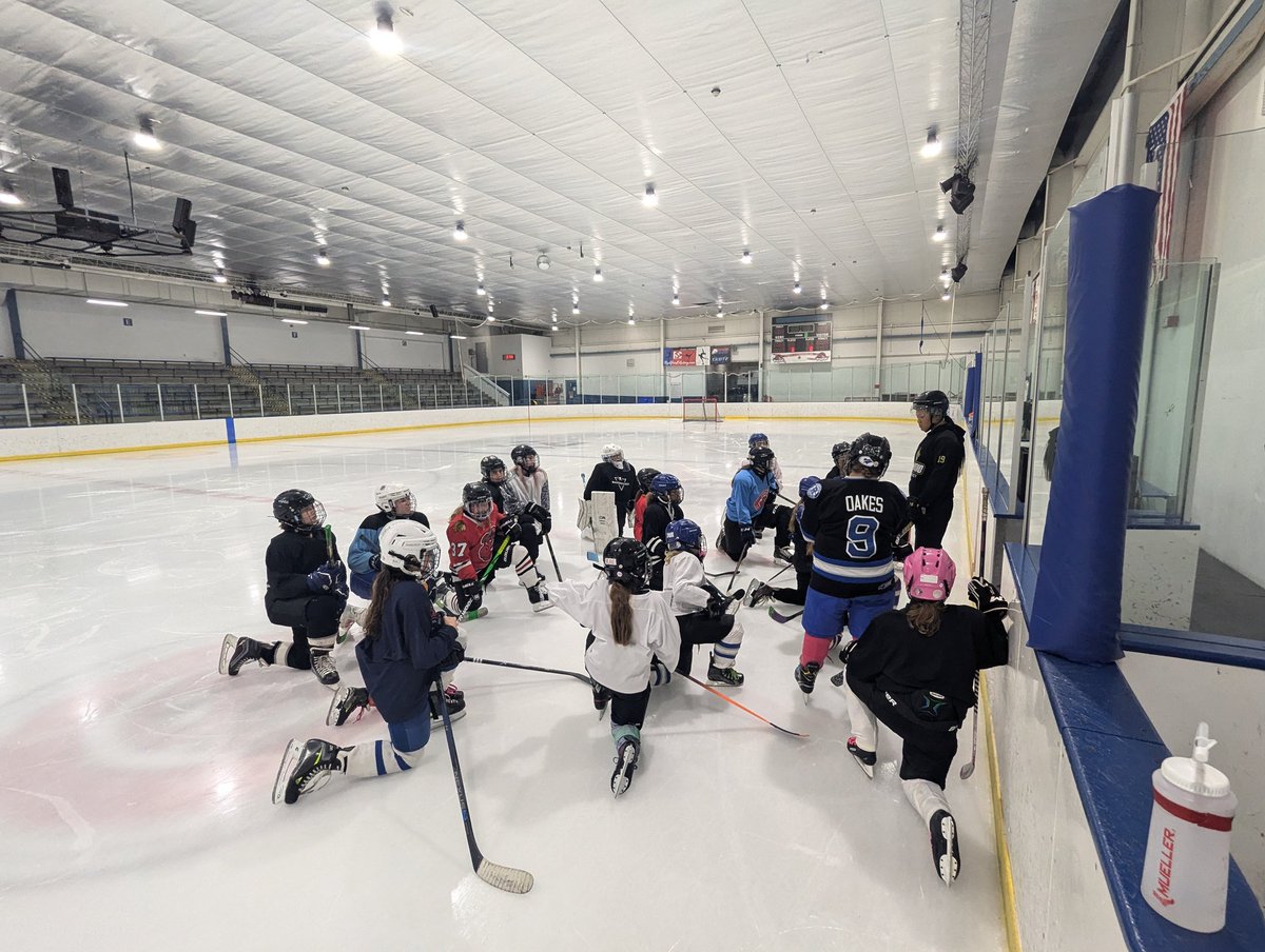 Rockford IceHogs tweet media