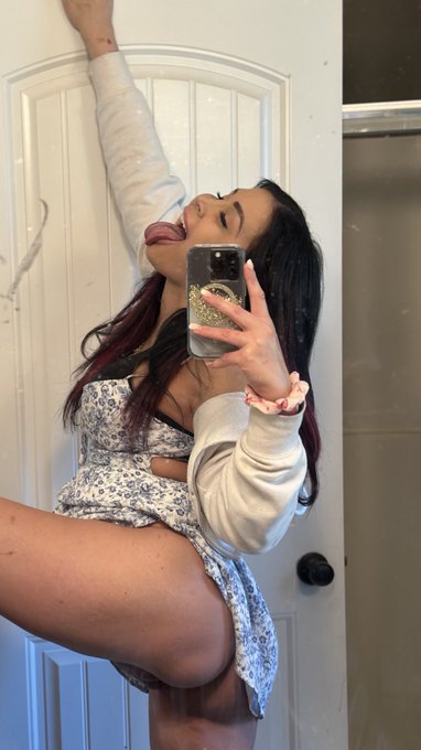 Feed mummy ⬇️   https://t.co/5ageph4Lmq   #tongue #milf #mommy https://t.co/w19pVXIhP3<a href="/tag/tongue"class="tags">#tongue</a><a href="/tag/mommy"class="tags"><span>#mommy</span></a><a href="/tag/milf"class="tags"><span>#milf</span></a>