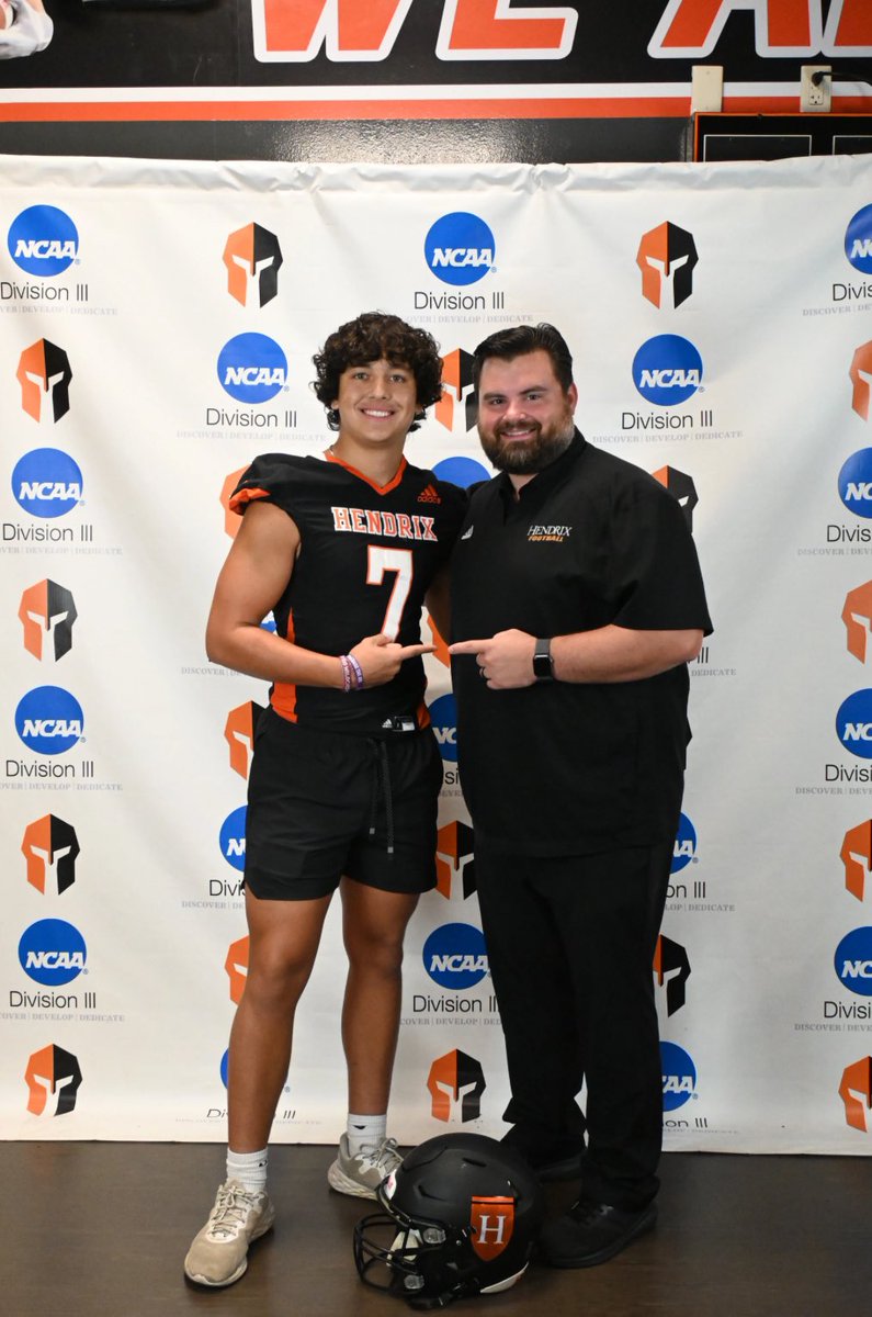 gpilsner20's tweet photo. Blessed to receive my first offer from @HendrixFootball! Thank you @CoachSchultz_DC and @RussHeidiSLC for the opportunity!

@Coach_S_Salinas @CoachDixon100
@CCWildcatFB #classof25 https://t.co/e8bAapYpEK