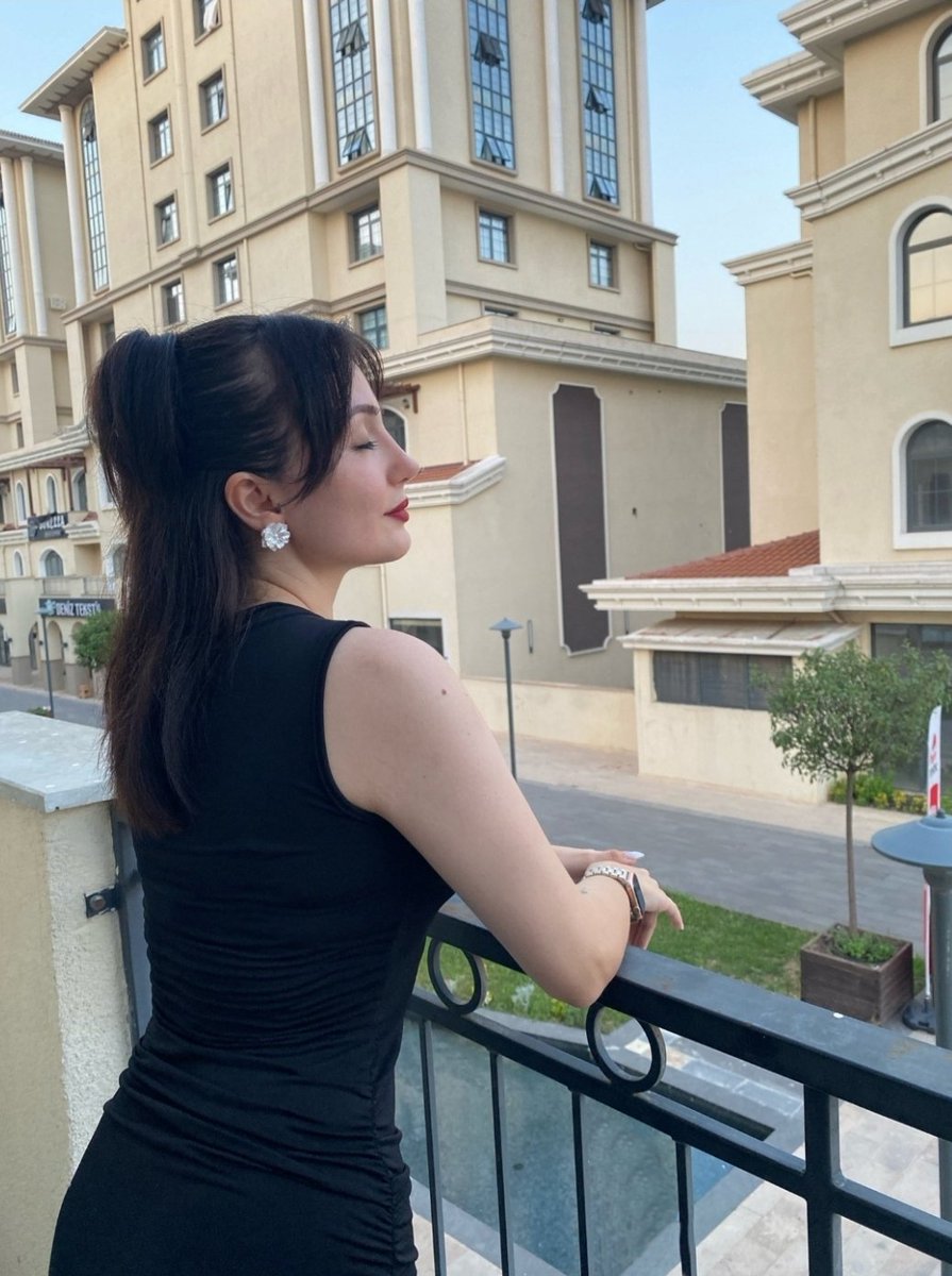Esra_KA_'s tweet photo. @cerenyigiittt https://t.co/WQop3ANRTQ