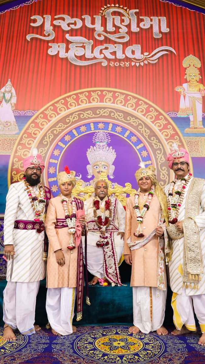 Swaminarayan Vadtal Gadi (SVG) tweet media