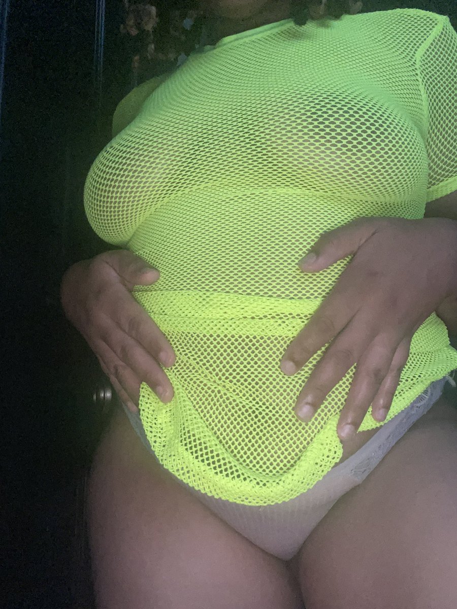 Couple_Freakz's tweet photo. @JShaundrea80428 Give me a follow if you like what you see https://t.co/3kivpVFRL7