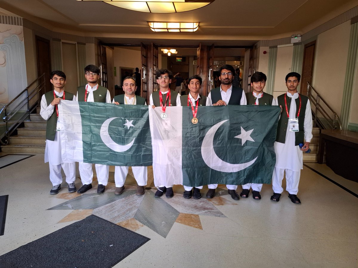 STEM_HEC's tweet photo. Celebrating Excellence: Mathematical Olympiad Winners - Silver, Bronze, and Honorable Mention https://t.co/CjxUadgyts