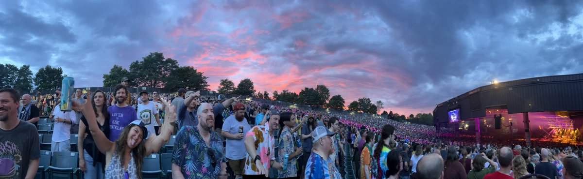 PhunRunner's tweet photo. #PhishTwitter #AboutLastNight #GreatWoods https://t.co/07d3504UAh
