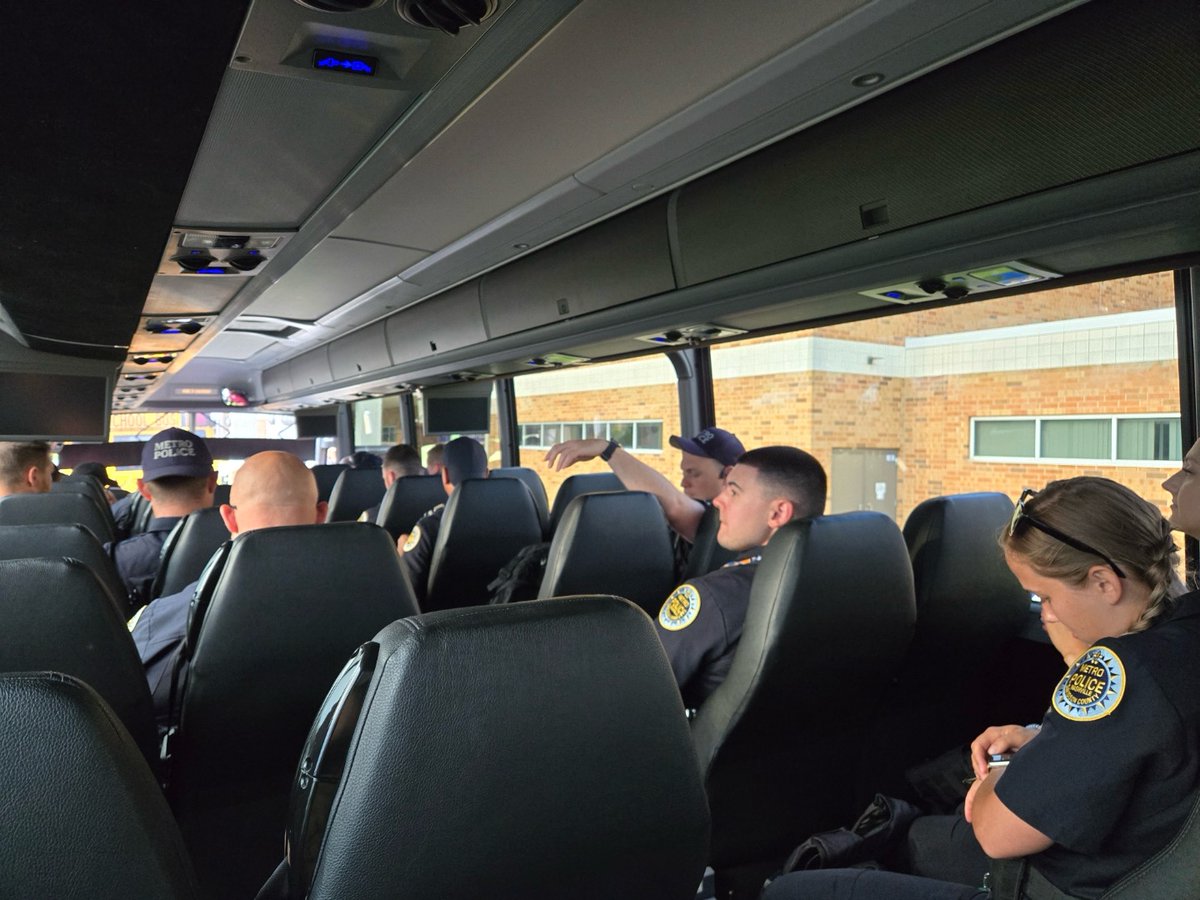 MNPDNashville's tweet photo. 13 MNPD officers, who spent long days helping ensure safety at the RNC, are resuming their duties in Nashville. "I'm grateful to this team for taking on this extraordinary assignment," Chief Drake said. "I'm proud of them and glad we could answer Milwaukee's call for assistance." https://t.co/7lpyalZZTi