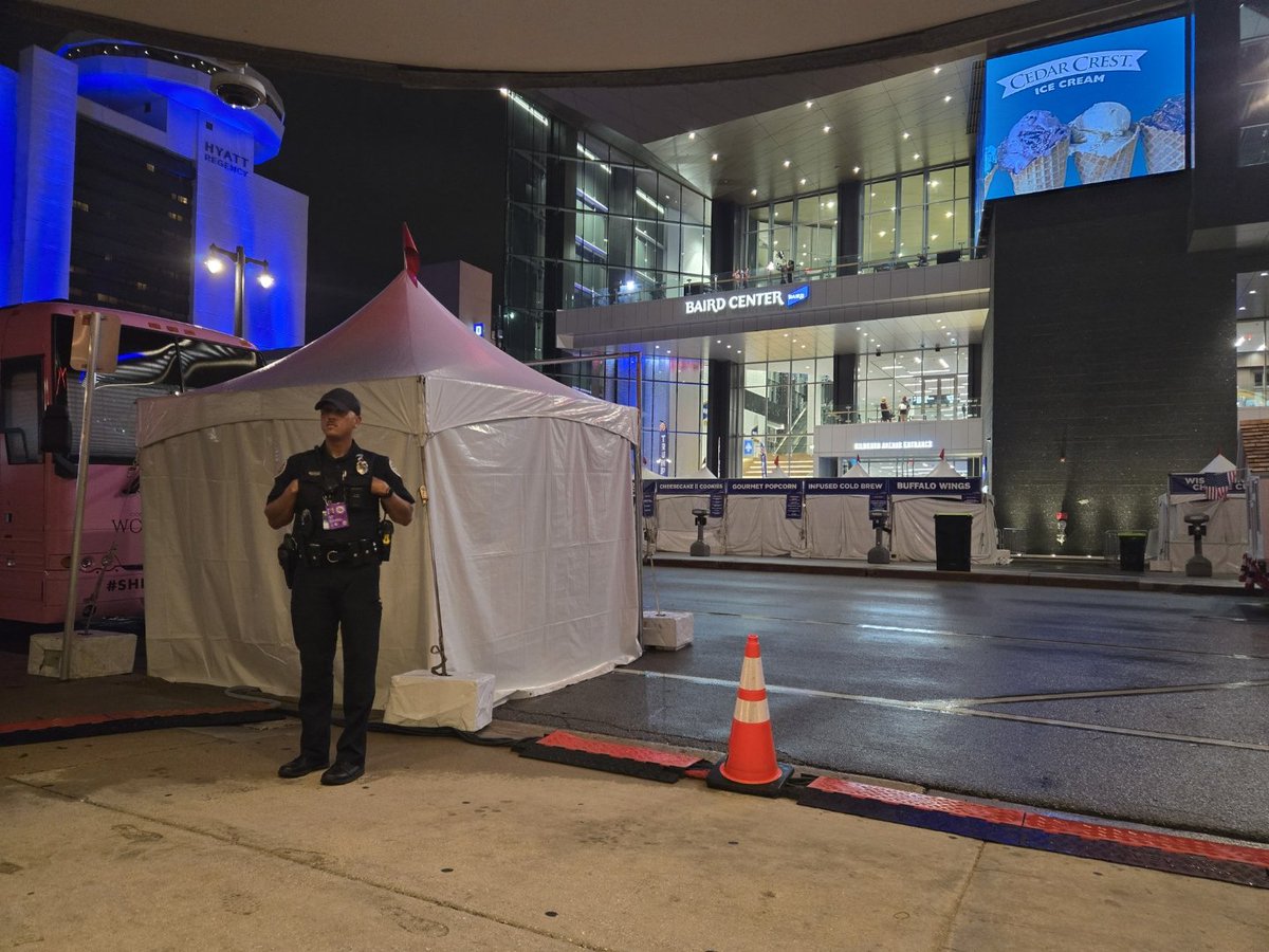 MNPDNashville's tweet photo. 13 MNPD officers, who spent long days helping ensure safety at the RNC, are resuming their duties in Nashville. "I'm grateful to this team for taking on this extraordinary assignment," Chief Drake said. "I'm proud of them and glad we could answer Milwaukee's call for assistance." https://t.co/7lpyalZZTi