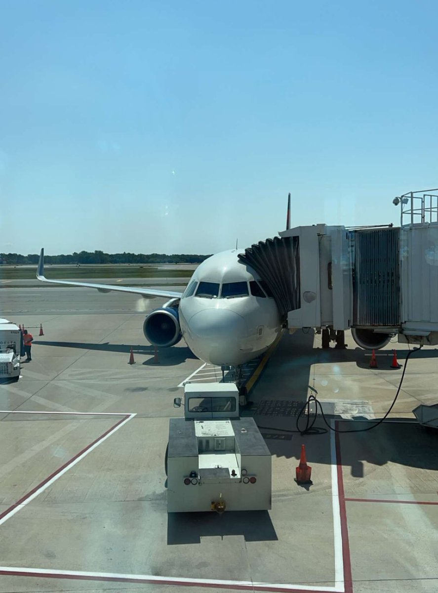 ksmarengo's tweet photo. And here we go! Here is to a fabulous week in Minneapolis @upcea #DTLSOLAR24 https://t.co/wG1XBLrSg8