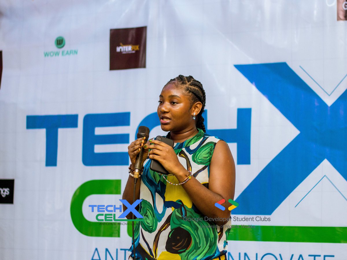GDG_UNN's tweet photo. @TopBoyRayy explaining how vital Community is to a techie. Also pointing out how much learning, personal growth and opportunities a community can provide.
Genamie of @thegarageng_ also shares her story on how the garage community has influenced her journey in Techβ¨
#TechXcel https://t.co/HbpApxJrdd