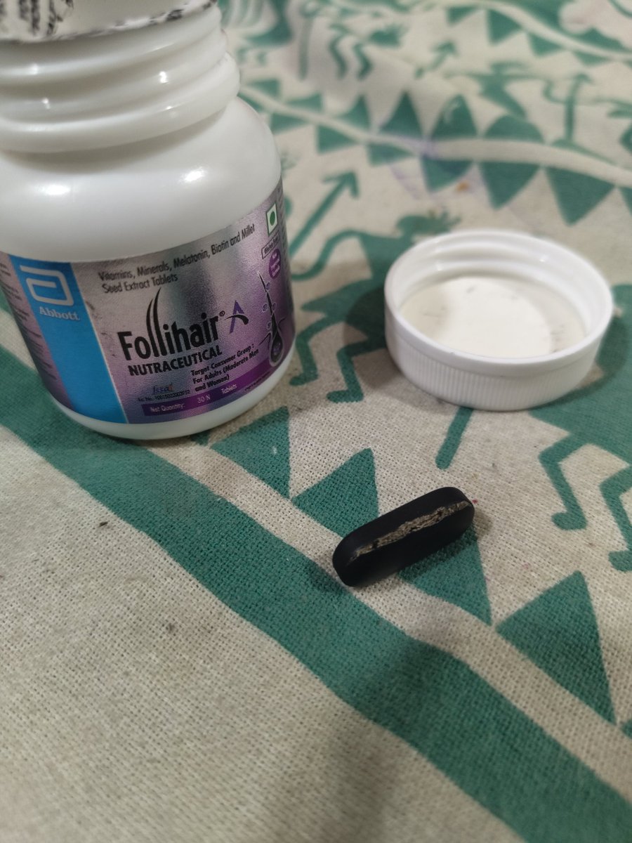 hello_PRP's tweet image. In June 2024 I purchased #Follihair tablet from @Truemedsindia and I am about to finish it bt today I found a damaged tablet. Is this the fault of manufacturer @AbbottNews or I have been supplied with a duplicate lot !!! A lot to investigate.