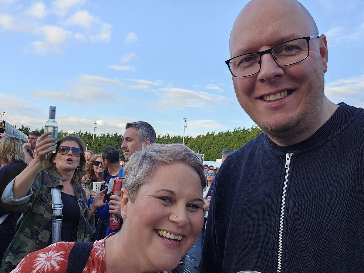 Reised I forgot to tag my hubby  <a href="/wiganrlfans/">Bilko</a> 😂