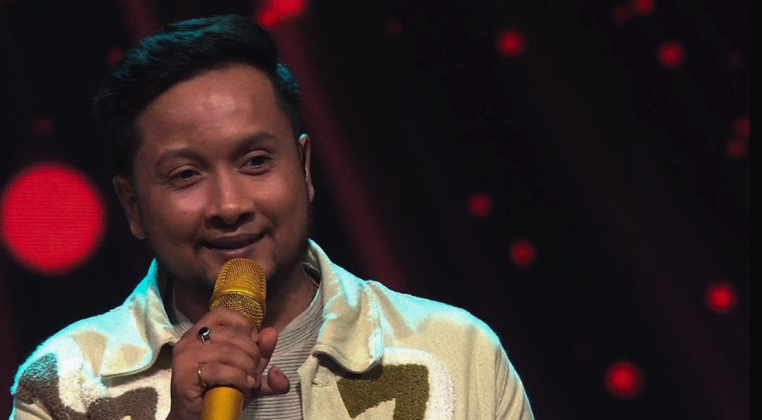 samshinex___'s tweet photo. there was definitely something happening here.
the way pawan kept looking & smiling at her throughout the performance & aru blushing to it was so adorable ๐ฅน๐
#pawandeeprajan #arunitakanjilal #arudeep https://t.co/2Ov5Gqf8zi