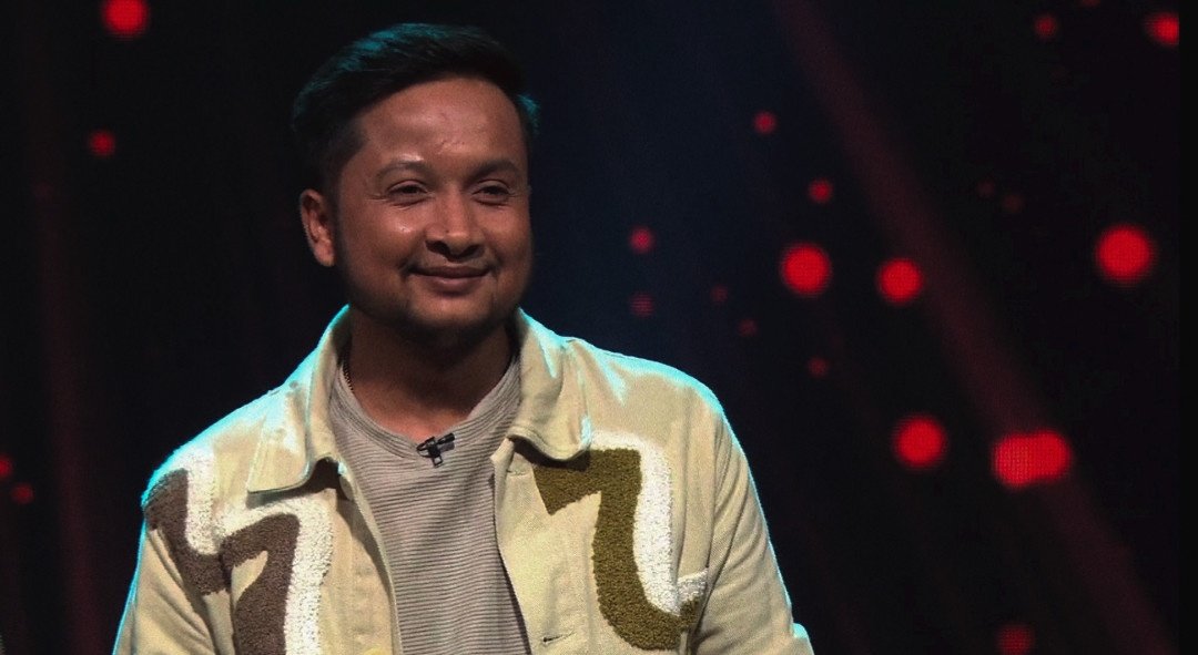 samshinex___'s tweet photo. there was definitely something happening here.
the way pawan kept looking & smiling at her throughout the performance & aru blushing to it was so adorable ๐ฅน๐
#pawandeeprajan #arunitakanjilal #arudeep https://t.co/2Ov5Gqf8zi