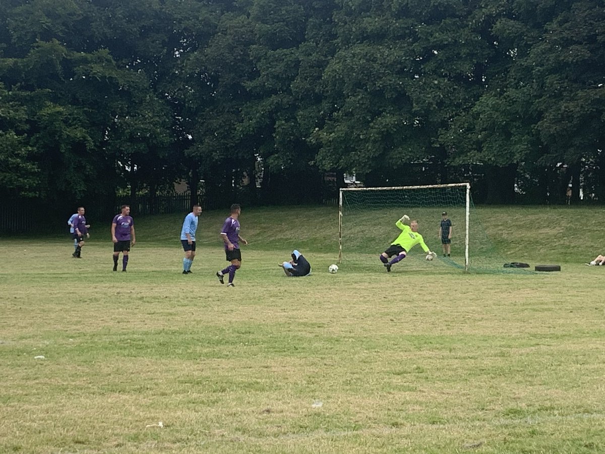 _4Louis's tweet photo. 4Louis FC made their full debut on Saturday in Durham against a strong Junior FC for charity and came out 2-1 winners in a very entertaining game. We have come a long way in a very short space of time. Haway the dads!!! 4Louis #hawaythedads #4louis #EFL #foundationoflight https://t.co/BNMqAIXCZ7