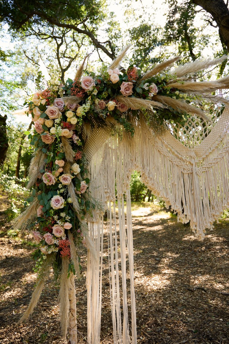 bingsdesign's tweet photo. The birch wood arch, Bohemian macramé, and pampas grass complement our flower selections so well, creating a stunning boho-style backdrop.
https://t.co/0FwaRSI8A4 https://t.co/RsaAmwYOwb