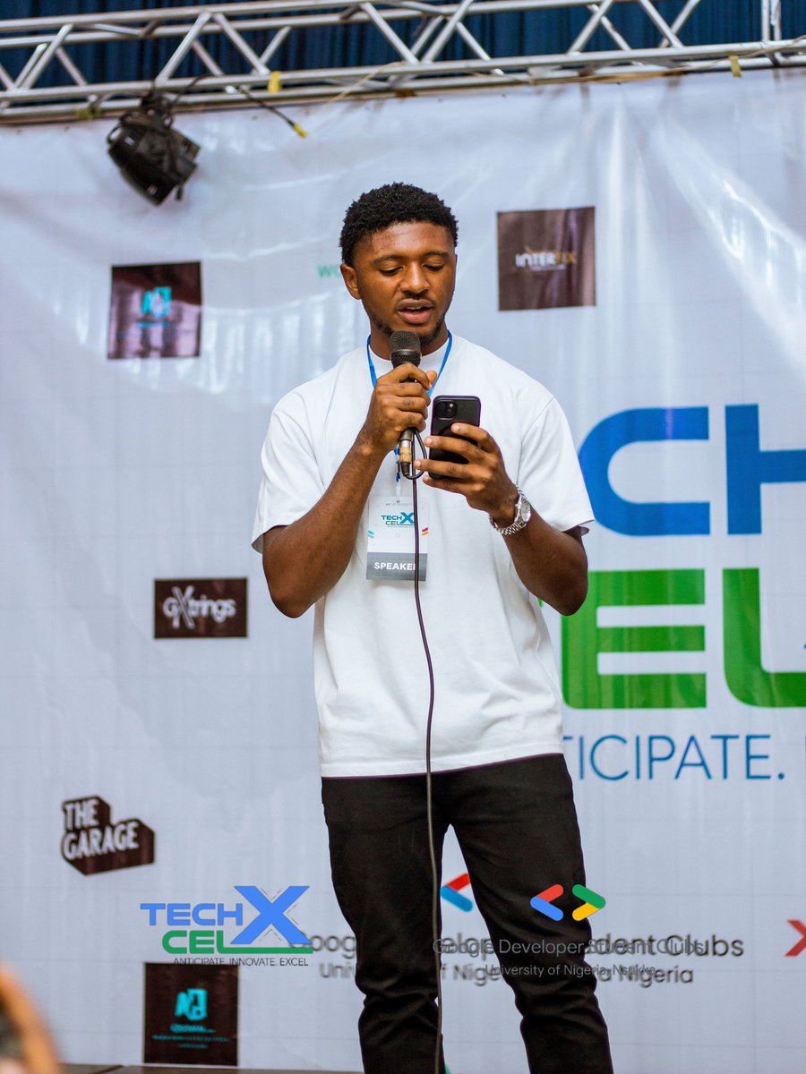 GDG_UNN's tweet photo. @TopBoyRayy @thegarageng_ The Airdrop Space is indeed an amazing one but it has its basics, complexites and securities that's why we sought the presence of @thestanleyeze a specialist in the space to get it all simplified.
#TechXcel #GDSCUNN #Airdrops https://t.co/K7oFwe0uIy