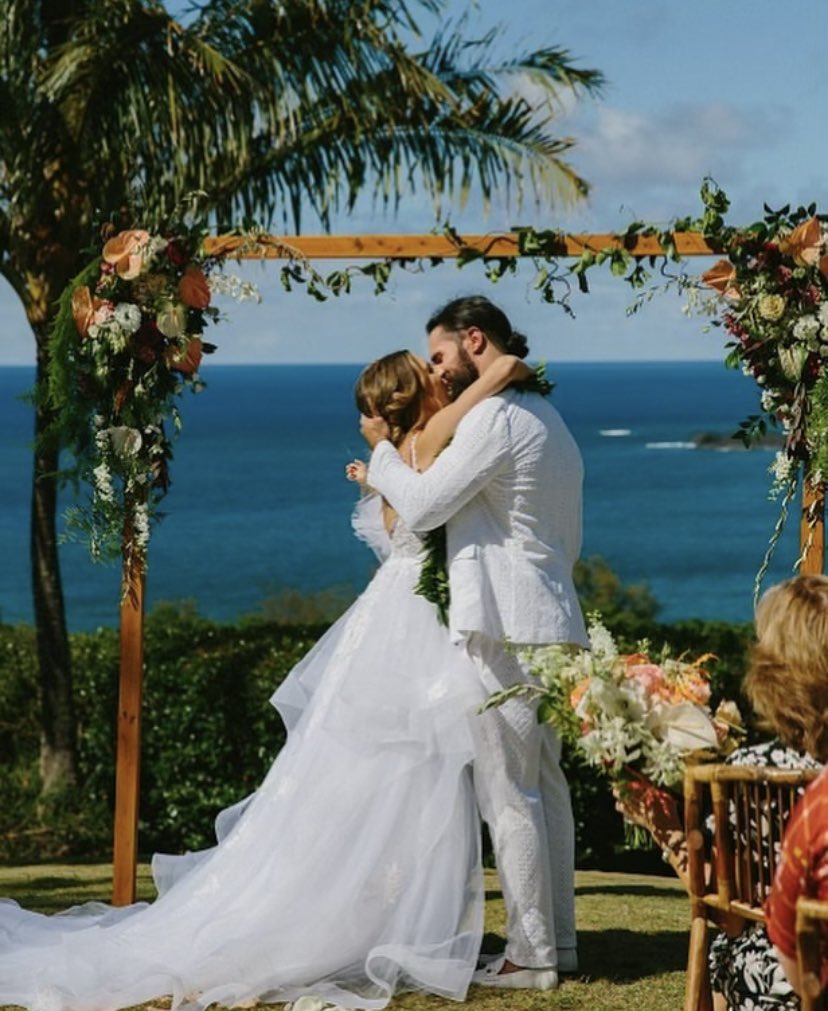IrishInstinct's tweet photo. ꊞ Favorite Irish Mommaꊞ
               ° ♡ • ➵ ✩ ◛ °
     ・❥・ literate ∞
     ・❥・ mommy to Roux ∞
     ・❥・ married @TherevolutionSR ∞
     ・❥・ 18+ 

                           ❥ &amp; ꕥ https://t.co/WUbJvsAfpE