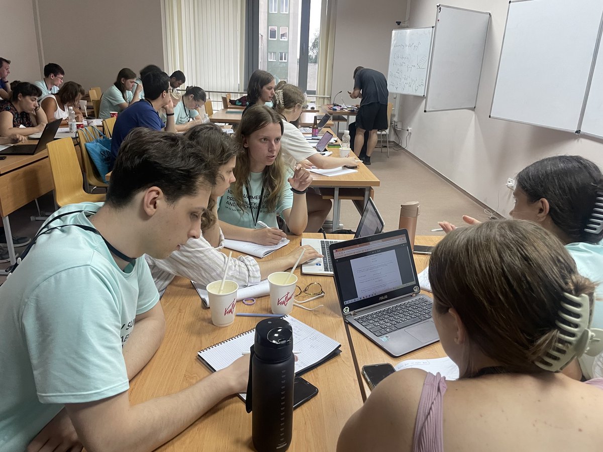 the_ICMU's tweet photo. There were about 40 students almost all of whom came from Ukraine. Big thanks to our local organizer Tetyana Zakharchenko, and Kateryna Tatarko, Galyna Livshyts, Andriy Prymak, Roman Vershynin, Vlad Yaskin.
We look forward to the two other Schools to happen in a couple of weeks! https://t.co/cJi9Mpilrt