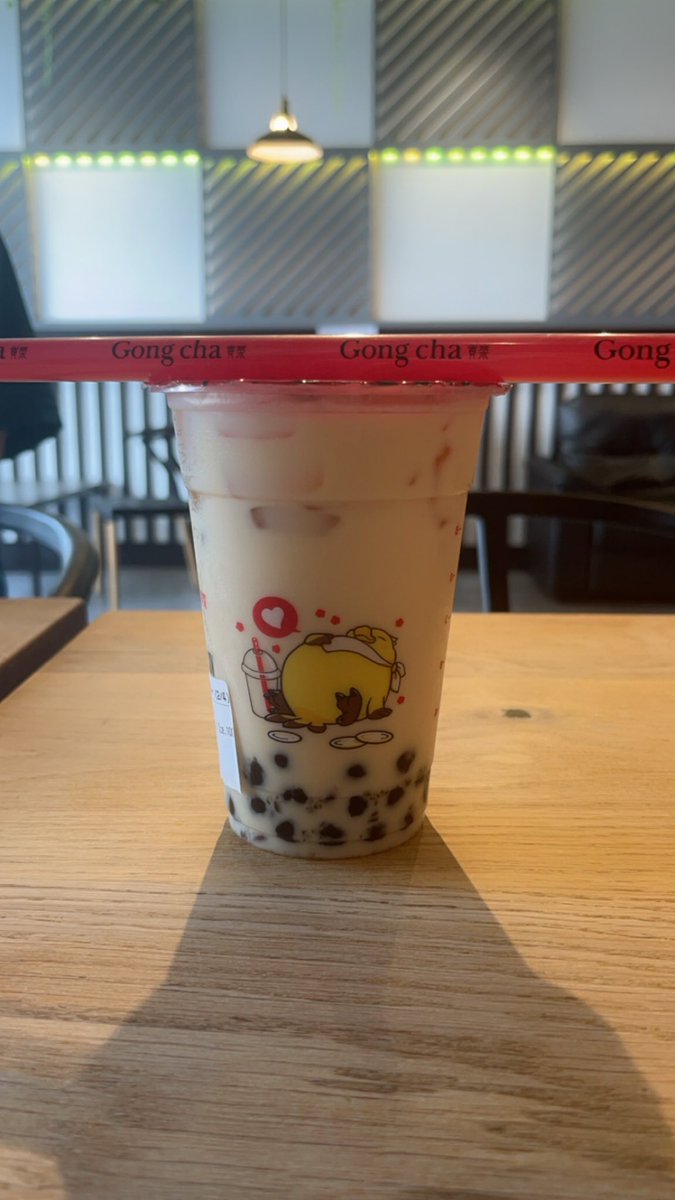 MooskieVT's tweet photo. Went to get boba just for a final fantasy 14 mount :3 https://t.co/F7mpxr6EWo