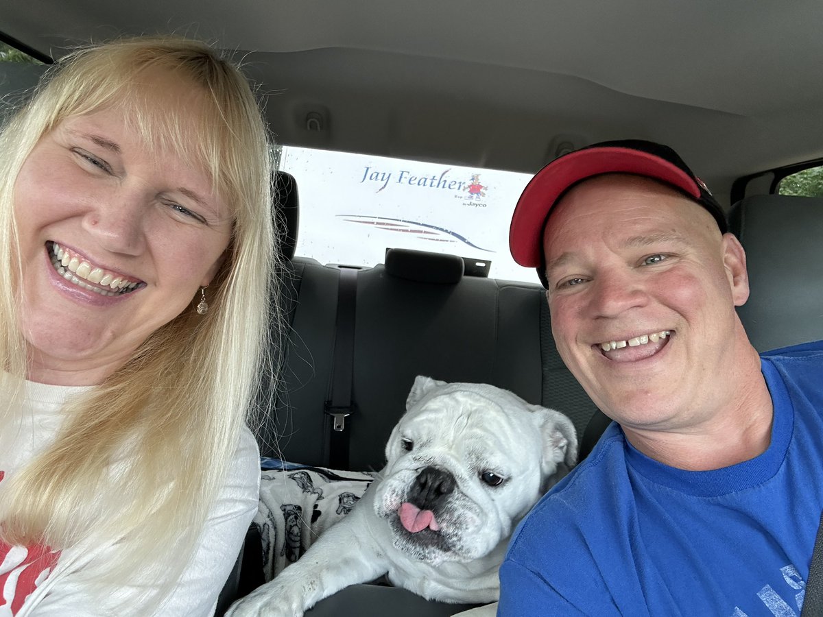 bourbon_karalyn's tweet image. We are on our way to the campsite ⛺️ #nuggetroadtrip #familyfuntime