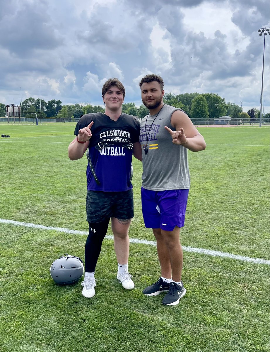 After a great camp and conversation with <a href="/CoachHenning75/">Chad Henning</a> and <a href="/HoffnerTodd/">Todd Hoffner</a> I am grateful to receive my 3rd D2 offer from Minnesota State Mankato. 
<a href="/CoachHevel50/">Graham Hevel</a> 
<a href="/CoachBowen98/">Coach Chance Bowen</a> 
<a href="/MJ_NFLDraft/">Mark Johnson</a>