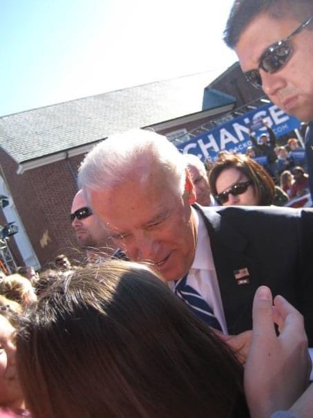 Jason Froimowitz (@jfroim) on Twitter photo Thank you Joe! The American people owe you a tremendous debt for decades of selfless service that's demonstrated today more than ever.
Pic from the <a href="/JFroim/">Jason Froimowitz</a> archives of Joe Biden leading a Obama rally <a href="/UDelaware/">Univ. of Delaware</a> in October 2008. #BlueHensForever Thank you Joe! The American people owe you a tremendous debt for decades of selfless service that's demonstrated today more than ever.
Pic from the <a href="/JFroim/">Jason Froimowitz</a> archives of Joe Biden leading a Obama rally <a href="/UDelaware/">Univ. of Delaware</a> in October 2008. #BlueHensForever