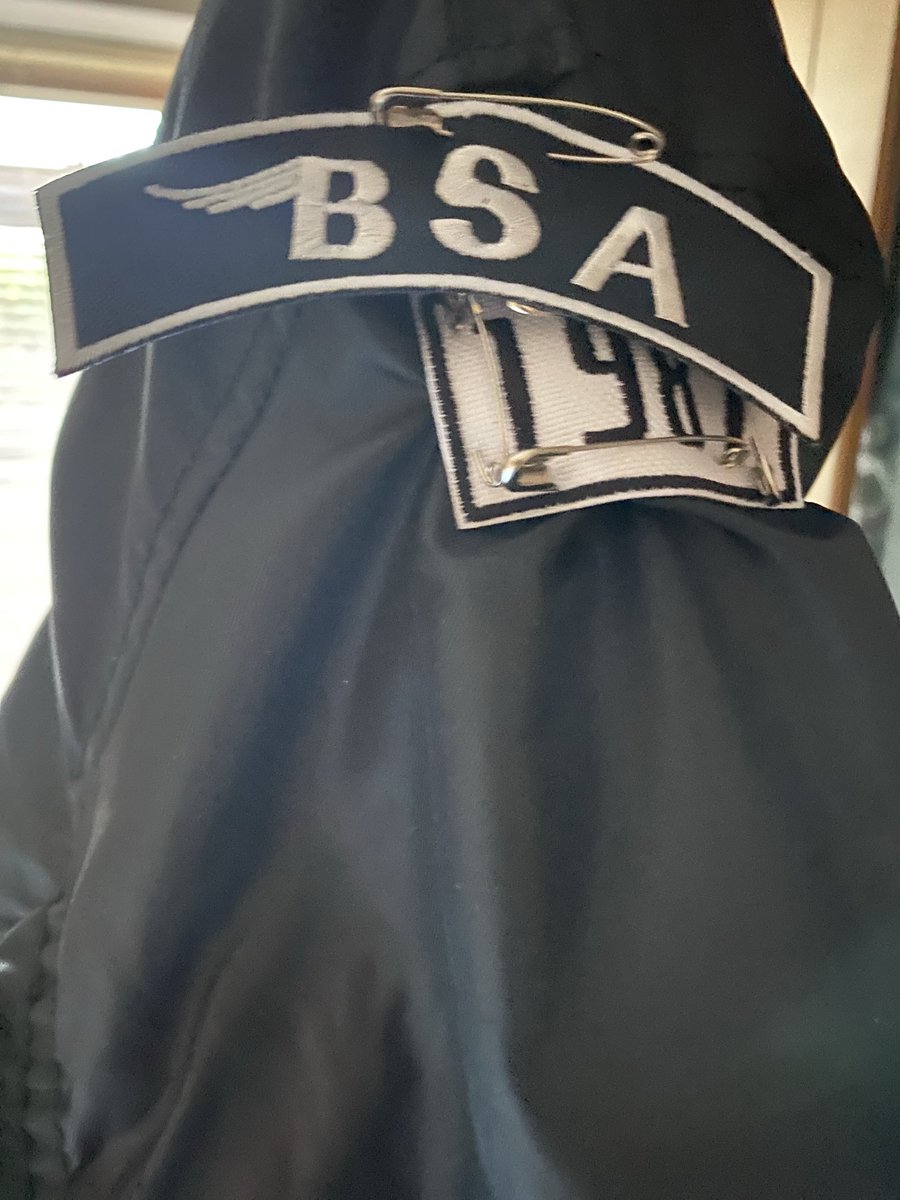 Jeff_Dunne08's tweet photo. Spent the day replacing a pin that I lost at Olympia two weeks ago and added a pin which I didn’t have. Also replaced my 1987 patch. #Acejacket ⁦@sophie_aldred⁩ https://t.co/hyEd11hsw5