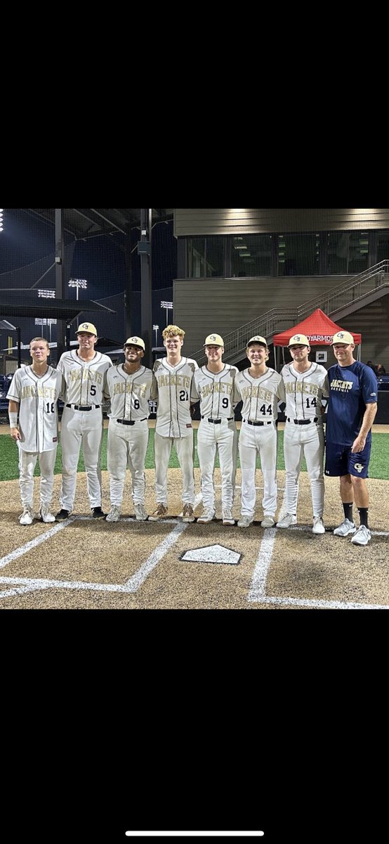 Matt_Smith1730's tweet image. 122-36-10 in 4 seasons 😳👀
10th ranking in the country at 16U 🏆
College baseball on the horizon ✅
Lifelong friends and memories 🤝
Yep, I’d say that’s defines a successful group of young men #Dynasty #GeorgiaJackets17UNatty #BDJ🐝🍆